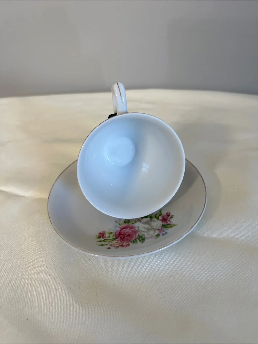 Porcelain Tea Cup and Saucer Bird Feeder with Paracord